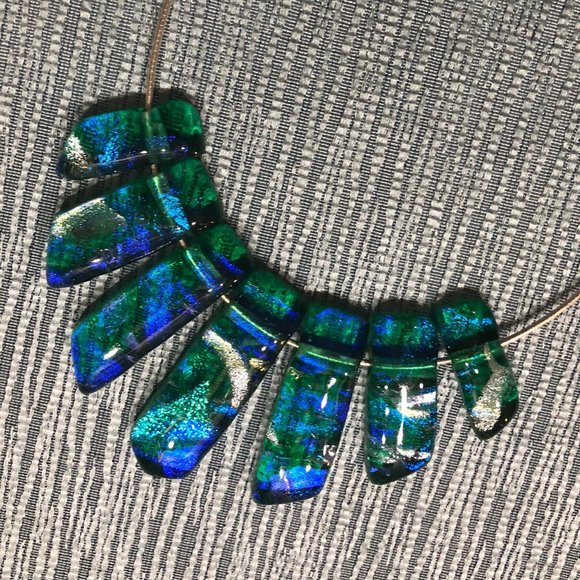 Necklace - Unique - Handcrafted - Art Glass pendants on a 15.5" silver chain - Picture 4 of 6